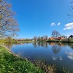 Casa de Férias Steuerbord Im Bootshaus Neßmersiel