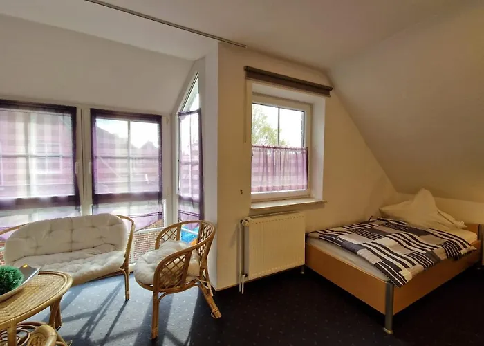 Steuerbord Im Bootshaus Tatil Evi Neßmersiel