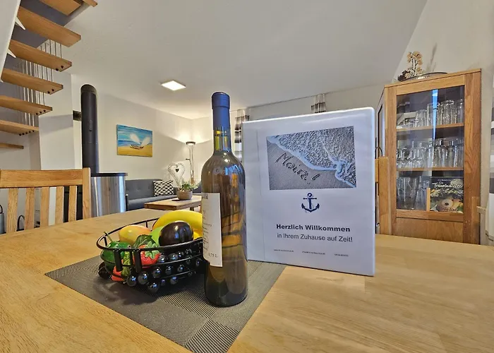 Steuerbord Im Bootshaus Tatil Evi Neßmersiel